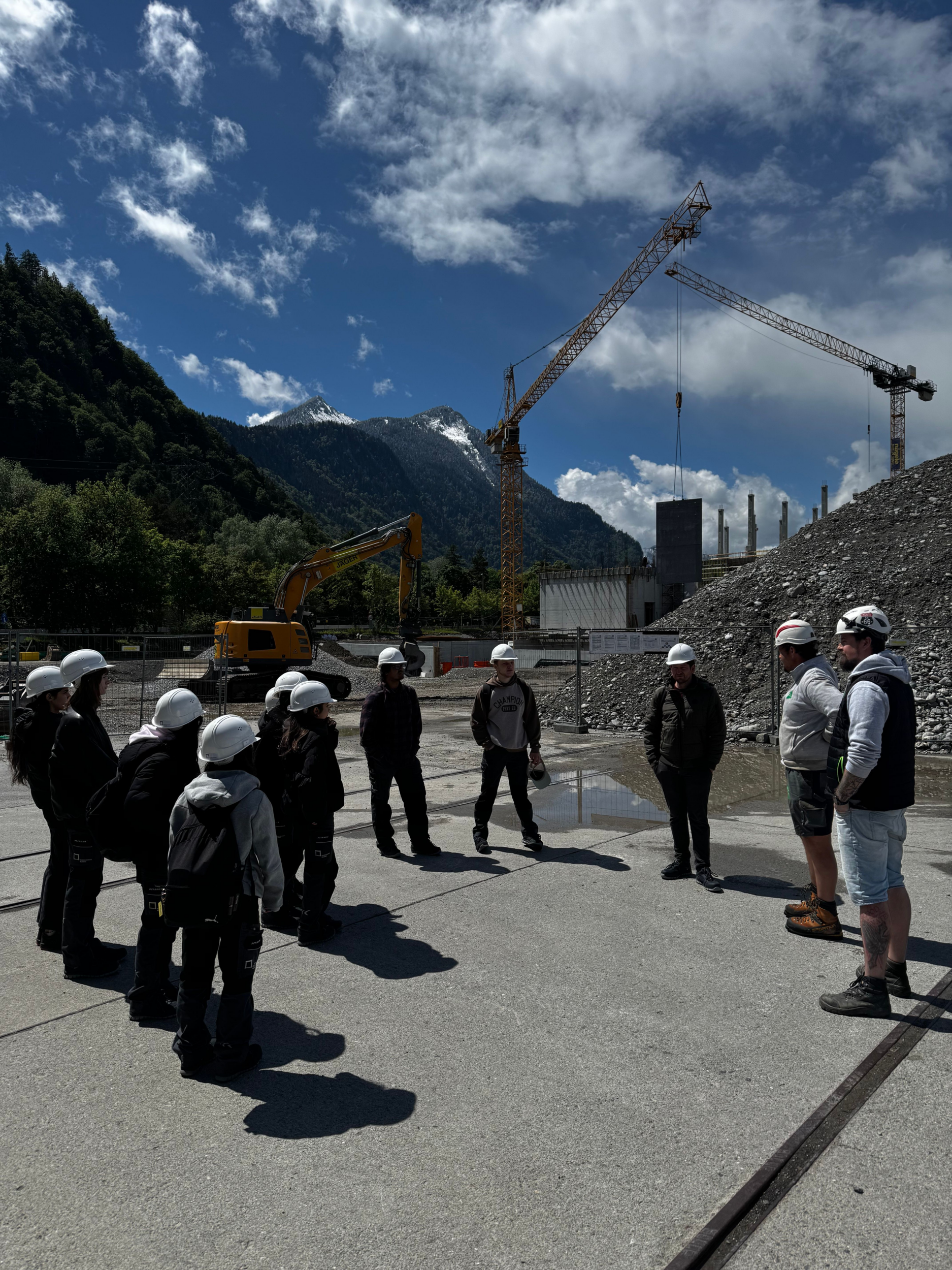 Einblicke in die Praxis auf unserer Baustelle in Nüziders7